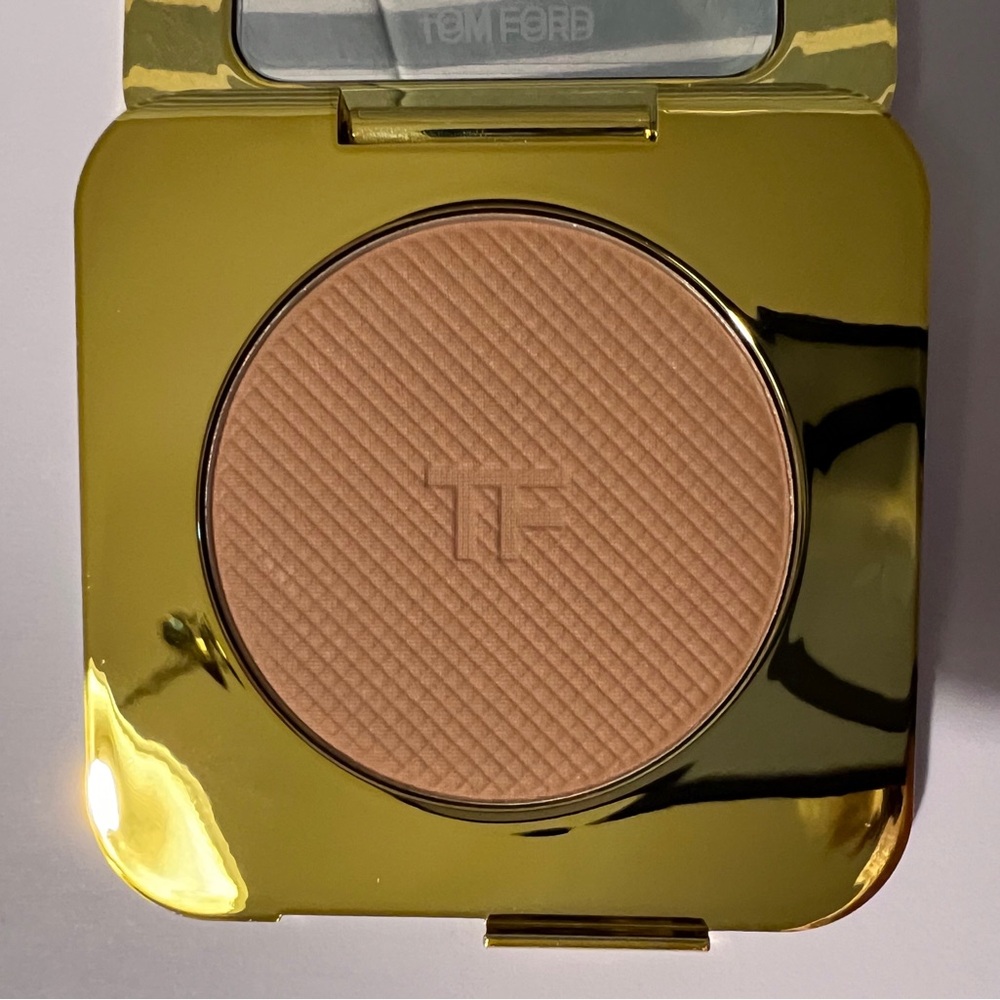 Tom Ford Soleil Glow Bronzer — Terra - Picture 3 of 5
